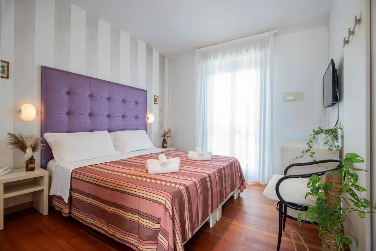 ***  Hotel Baby B&B Milano Marittima Italy