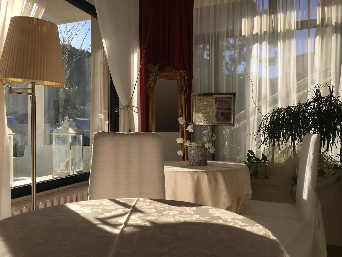 Hotel Baby B&B Milano Marittima