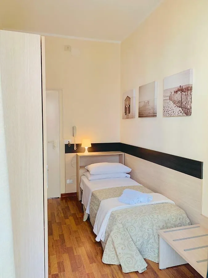 ***  Hotel Baby B&B Milano Marittima Italy